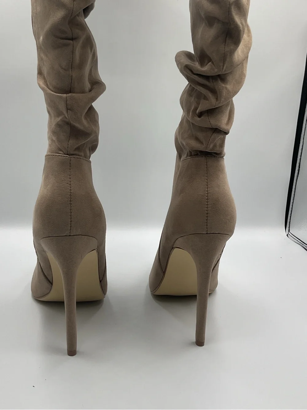 Ruched Faux Suede Knee High Slouched Boots Tan Beige Stiletto High Heel SZ 8.5
